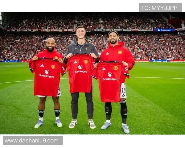 曼联主帅承认目前阵容不够强大，愿意加强引援