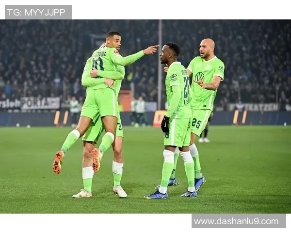 沃尔夫斯堡主场重要胜利，德甲保级形势严峻